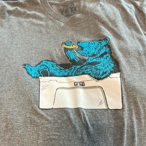 Yeti bear t-shirt